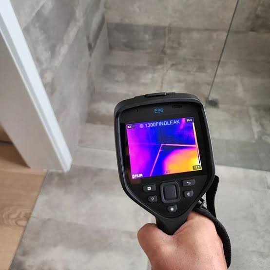 Moisture meter used for leak detection